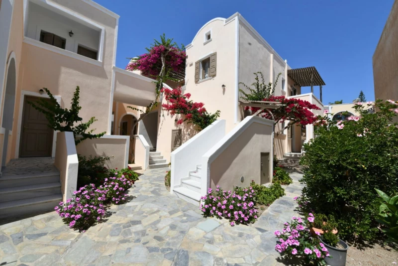 <p>Hotel Enjoy Villas!</p>